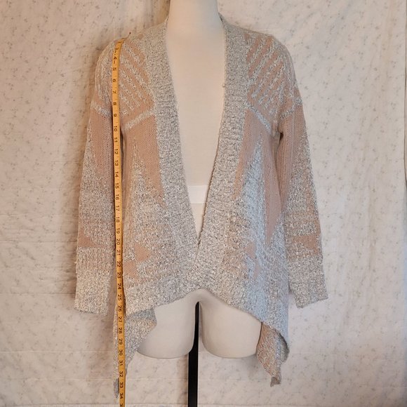 M. Fredric, size M, loose cardigan.  Light grey and mauve pink. NWOT. - Picture 14 of 14